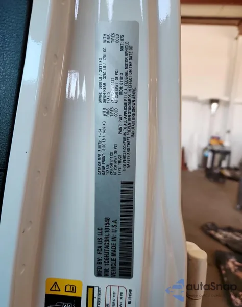 2024 Jeep Gladiator Sport z USA, uszkodzony, nr VIN 1C6HJTAG3RL101548